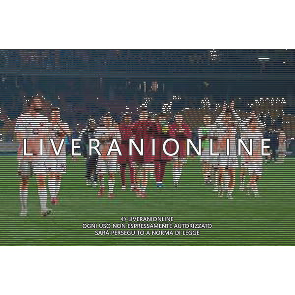 TVEM March 29, 2025 Lecce, Italy - US Lecce vs AS Roma - Italian soccer serie A 2024/25 - Via Del Mare Stadium. In the pic: Players of AS Roma applauds fans ©TVEM Emmanuele Mastrodonato - AGENZIA ALDO LIVERANI SAS