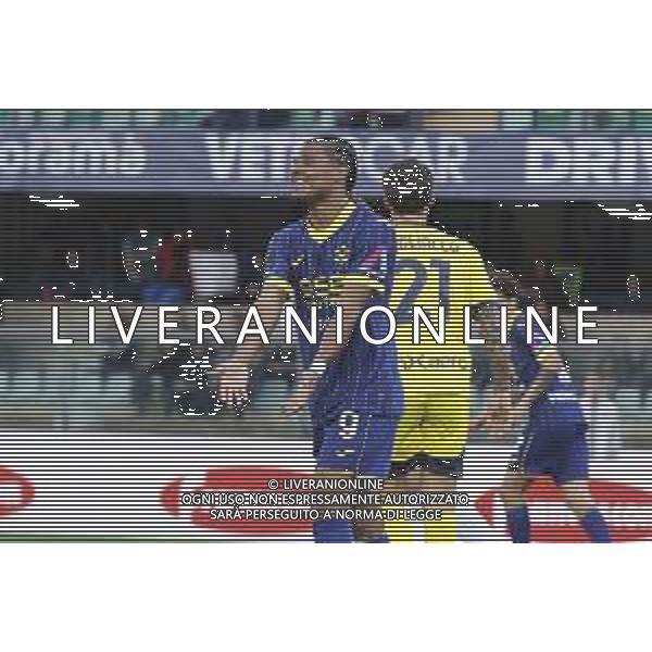 Amin Sarr of Hellas Verona FC gestures during Hellas Verona FC vs AC Parma, 30° Serie A Enilive 2024-25 game at Marcantonio Bentegodi stadium in Verona (VR), Italy, on March 31, 2025. (Photo by Davide Casentini)- AGENZIA ALDO LIVERANI SAS