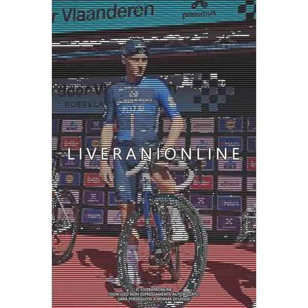 02-04-2025 Dwars Door Vlaanderen; 2025, Groupama - Fdj; Madouas, Valentin; Roeselare; ©SIROTTI - AGENZIA ALDO LIVERANI SAS