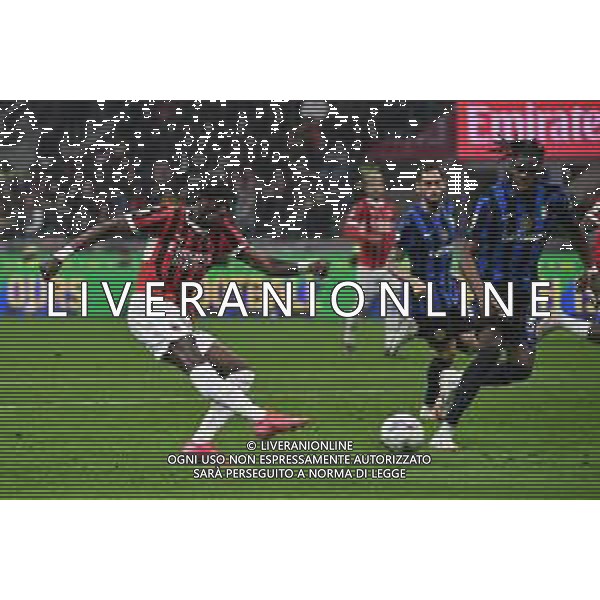 Milan vs Inter nella foto Tammy Abraham (Milan) segna il gol dell\'1 a 0 Milano 02-04-2025 Stadio Giuseppe Meazza - San Siro Coppa Italia Frecciarossa - semifinale gara di andata foto Roberto Garavaglia/Agenzia Aldo Liverani sas- AGENZIA ALDO LIVERANI SAS
