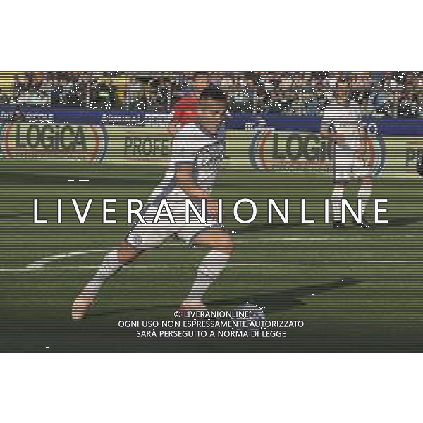 Lautaro Martinez of Inter FC kick the ball during Parma Calcio vs Internazionale FC, 31° Serie A Enilive 2024-25 game at Ennio Tardini stadium in Parma (PR), Italy, on April 05, 2025. (Photo by Davide Casentini)- AGENZIA ALDO LIVERANI SAS