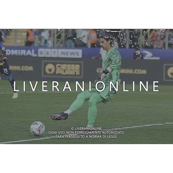 Yann Sommer of Inter FC play the ball during Parma Calcio vs Internazionale FC, 31° Serie A Enilive 2024-25 game at Ennio Tardini stadium in Parma (PR), Italy, on April 05, 2025. (Photo by Davide Casentini)- AGENZIA ALDO LIVERANI SAS