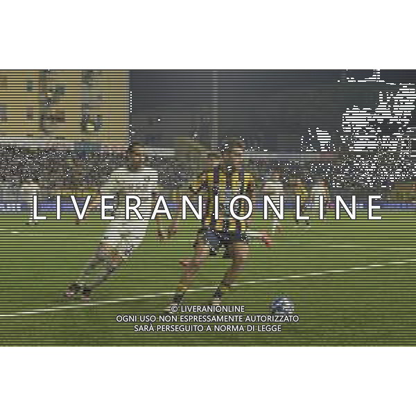 05 04 2025 - Castellammare di Stabia. Stadio Romeo Menti. Campionato Serie B. Juve Stabia-Salernitana Nella foto gian marco ferrari, leonardo candellone Foto Giuseppe Cuozzo/Agenzia Liverani- AGENZIA ALDO LIVERANI SAS