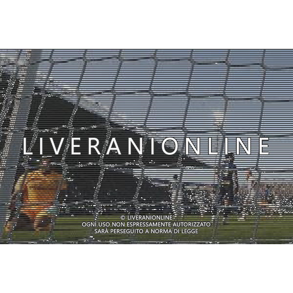 Zion Suzuki of Parma AC expresses disappointment at the Matteo Darmian of Inter FC goal during Parma Calcio vs Internazionale FC, 31° Serie A Enilive 2024-25 game at Ennio Tardini stadium in Parma (PR), Italy, on April 05, 2025. (Photo by Davide Casentini)- AGENZIA ALDO LIVERANI SAS