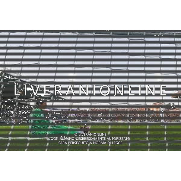 Yann Sommer of Inter FC expresses disappointment after Adriàn Bernabè of Parma AC goal during Parma Calcio vs Internazionale FC, 31° Serie A Enilive 2024-25 game at Ennio Tardini stadium in Parma (PR), Italy, on April 05, 2025. (Photo by Davide Casentini)- AGENZIA ALDO LIVERANI SAS