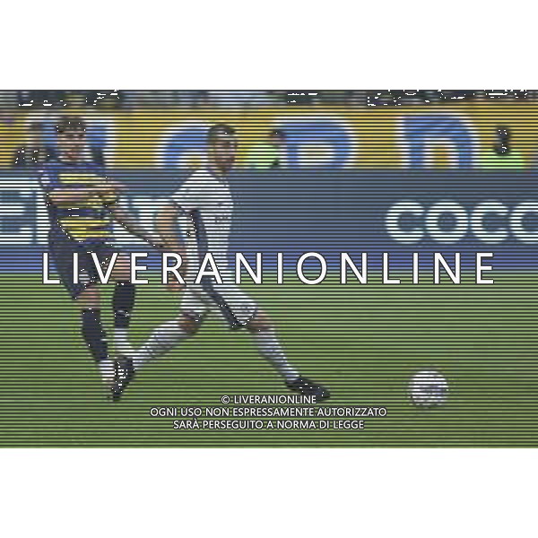 Henrikh Mkhitaryan of Inter FC play the ball during Parma Calcio vs Internazionale FC, 31° Serie A Enilive 2024-25 game at Ennio Tardini stadium in Parma (PR), Italy, on April 05, 2025. (Photo by Davide Casentini)- AGENZIA ALDO LIVERANI SAS