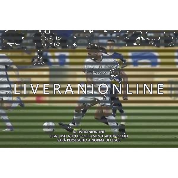 Marko Arnautovic of Inter FC competes for the ball with Mateo Pellegrino of Parma AC during Parma Calcio vs Internazionale FC, 31° Serie A Enilive 2024-25 game at Ennio Tardini stadium in Parma (PR), Italy, on April 05, 2025. (Photo by Davide Casentini)- AGENZIA ALDO LIVERANI SAS