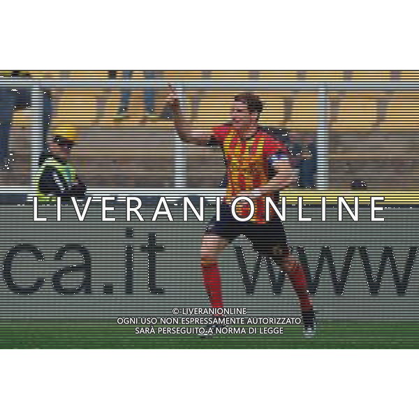 TVEM April 06, 2025 Lecce, Italy - US Lecce vs Venezia FC - Italian soccer serie A 2024/25 - Via Del Mare Stadium. In the pic: Federico Baschirotto of US Lecce celebrates after scoring a goal FOTO EMMANUELE MASTRODONATO-AG ALDO LIVERANI SAS