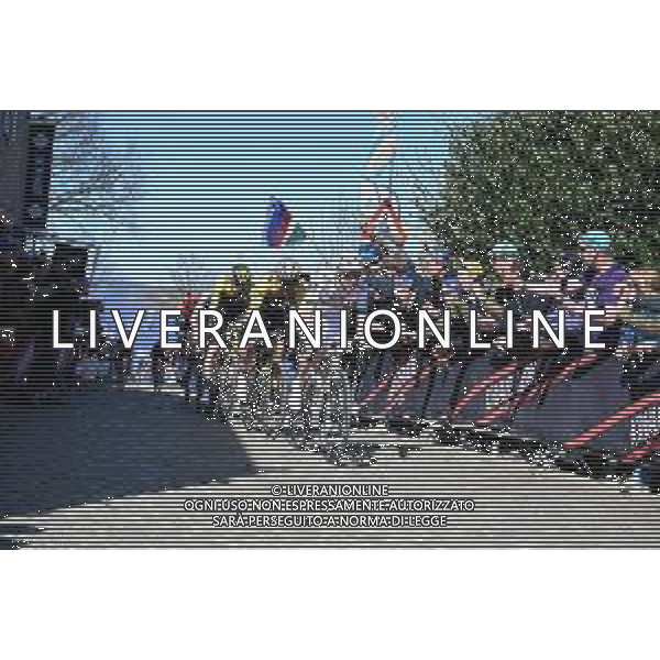 06-04-2025 Tour Des Flandres; 2025, Uae Team Emirates - Xrg; 2025, Visma - Lease A Bike; Pogacar, Tadej; Van Aert, Wout; Old Kwaremont; ©SIROTTI - AGENZIA ALDO LIVERANI SAS