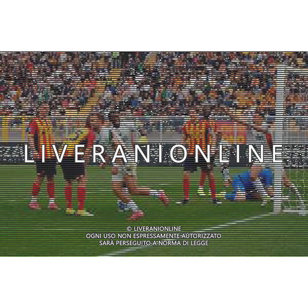 TVEM April 06, 2025 Lecce, Italy - US Lecce vs Venezia FC - Italian soccer serie A 2024/25 - Via Del Mare Stadium. In the pic: Christian Gytkjaer, Fali Cande’ and Jay Idzes of Venezia FC celebrates for the goal ©TVEM Emmanuele Mastrodonato - AGENZIA ALDO LIVERANI SAS