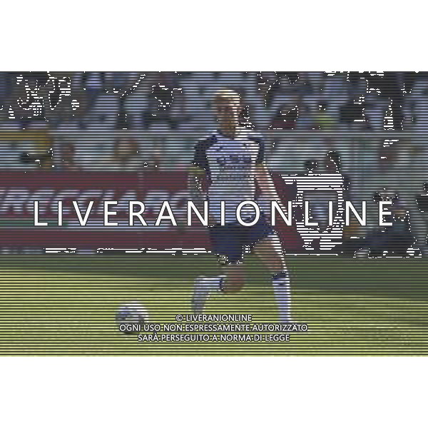 Nicolas Valentini of Hellas Verona FC play the ball during Torino FC vs Hellas Verona FC, 31° Serie A Enilive 2024-25 game at Olimpic stadium - Grande Torino in Torino (TO), Italy, on April 06, 2025. (Photo by Davide Casentini)- AGENZIA ALDO LIVERANI SAS