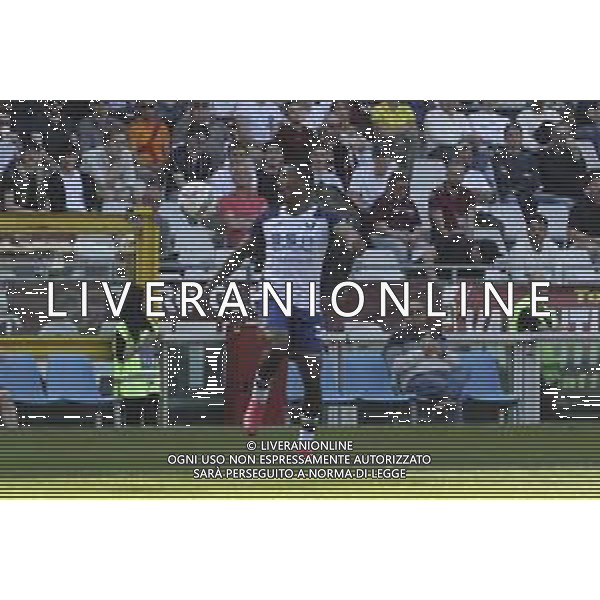 Jackson Tchatchoua of Hellas Verona FC play the ball during Torino FC vs Hellas Verona FC, 31° Serie A Enilive 2024-25 game at Olimpic stadium - Grande Torino in Torino (TO), Italy, on April 06, 2025. (Photo by Davide Casentini)- AGENZIA ALDO LIVERANI SAS