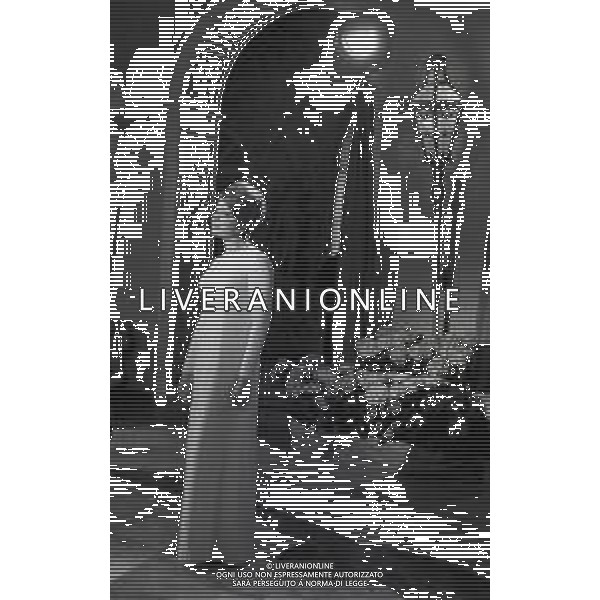 NEG-RETROSPETTIVA MINA MAZZINI CANTANTE NELLA FOTO MINA MAZZINI NELL\'ANNO 1965 FOTO PIERO PASCUTTINI-ARCHIVIO GIOVANNI LIVERANI-AG ALDO LIVERANI SAS