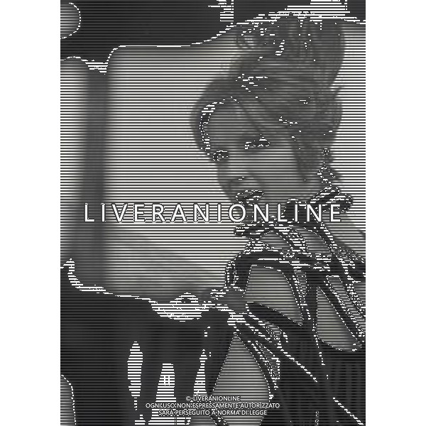 NEG-RETROSPETTIVA MINA MAZZINI CANTANTE NELLA FOTO MINA MAZZINI NELL\'ANNO 1966 SPOT PUBBLICITARIO “PASTA BARILLA“ FOTO PIERO PASCUTTINI -ARCHIVIO GIOVANNI LIVERANI-AG ALDO LIVERANI SAS 