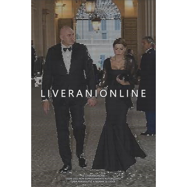 Roma - 09 Aprile 2025 Re Carlo III e Camilla arrivano alla cena di Gala al Quirinale Nella Foto: Guido Crosetto e moglie  Andrea Bracaglia- AGENZIA ALDO LIVERANI SAS