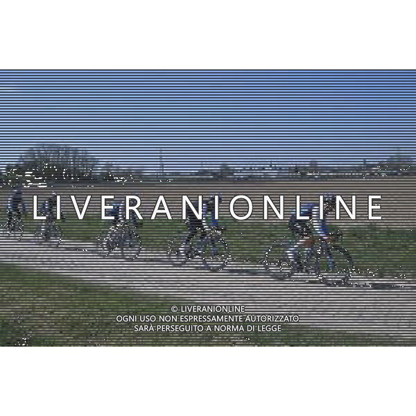10-04-2025 Allenamento Paris - Roubaix 2025; 2025, Israel - Premier Tech; Orchies; ©SIROTTI - AGENZIA ALDO LIVERANI SAS