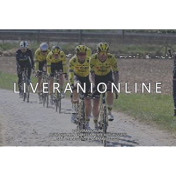 10-04-2025 Allenamento Paris - Roubaix 2025; 2025, Visma - Lease A Bike; Orchies; ©SIROTTI - AGENZIA ALDO LIVERANI SAS