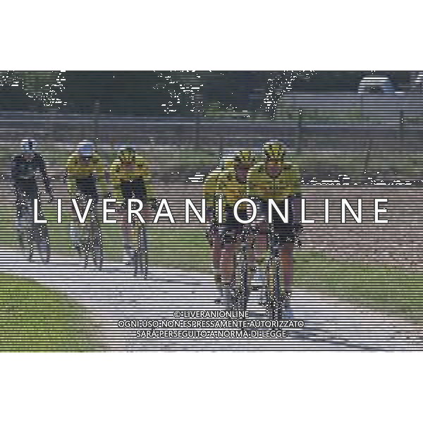 10-04-2025 Allenamento Paris - Roubaix 2025; 2025, Visma - Lease A Bike; Orchies; ©SIROTTI - AGENZIA ALDO LIVERANI SAS