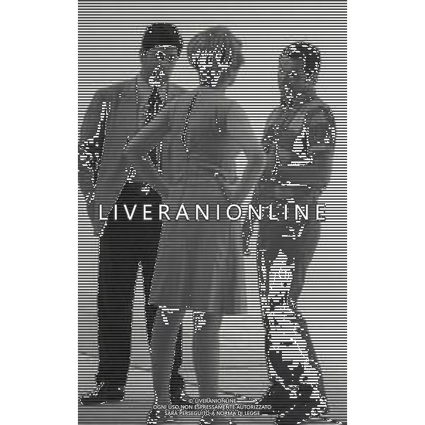 NEG-RETROSPETTIVA MINA MAZZINI CANTANTE NELLA FOTO MINA MAZZINI CON ANTONELLO FALQUII NELL\'ANNO 1967 FOTO PIERO PASCUTTINI-ARCHIVIO GIOVANNI LIVERANI-AG ALDO LIVERANI SAS