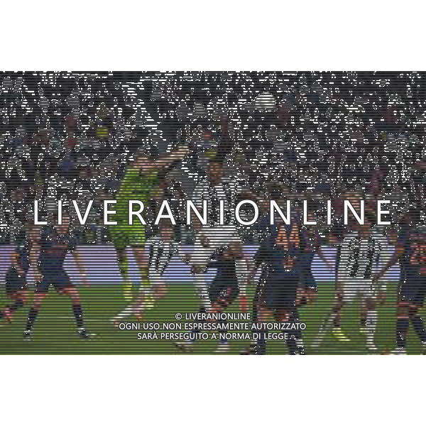 TVMV-Torino 12.04.2025 Allianz Stadium @Manuela Viganti /Ag. Aldo Liverani sas Juventus vs Lecce Campionato Calcio Serie A Enilive 2024/2025 32a giornata Nella foto: uscita di wladimiro falcone ©TVMV Viganti - AGENZIA ALDO LIVERANI SAS