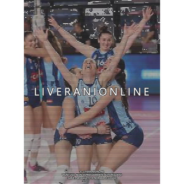 IMOLA 13 04 2025 PLAY OUT ULTIMA PARTITA SALVEZZA CLAI IMOLA PALLAVOLO-CONCOREZZO 3-0 SERIE A2 NELLA FOTO ALESSI MISTRILLI E LE SUE COMPAGNE FESTEGGIANO LA RIMANENZA IN SERIE A2 FOTO GIANNI SANNA-AG ALDO LIVERANI SAS