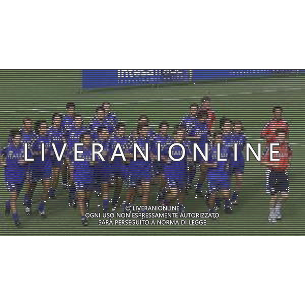 DIG- ALLENAMENTO NAZIONALE ITALIANA CALCIO A COVERCIANO 30 AGOSTO 2000 NELLA FOTO CORSA DI GRUPPO AGENZIA ALDO LIVERANI SAS
