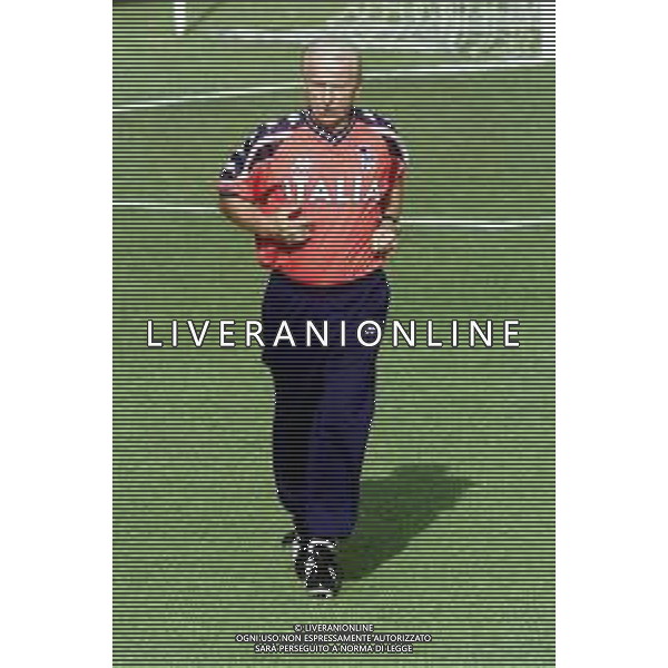DIG- ALLENAMENTO NAZIONALE ITALIANA CALCIO A COVERCIANO 30 AGOSTO 2000 NELLA FOTO L’ALLENATORE GIOVANNI TRAPATTONI AGENZIA ALDO LIVERANI SAS
