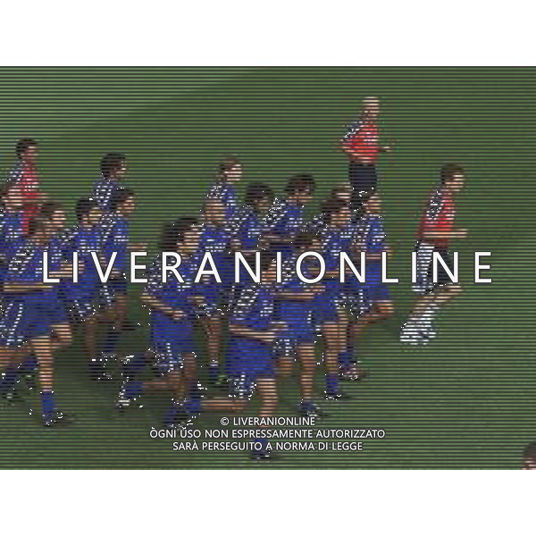 DIG- ALLENAMENTO NAZIONALE ITALIANA CALCIO A COVERCIANO 30 AGOSTO 2000 NELLA FOTO CORSA DI GRUPPO AGENZIA ALDO LIVERANI SAS