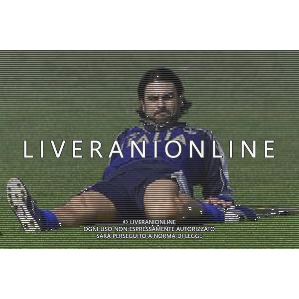 DIG- RADUNO E ALLENAMENTO NAZIONALE ITALIANA CALCIO A COVERCIANO 20 MARZO 2001 NELLA FOTO STEFANO FIORE AGENZIA ALDO LIVERANI SAS