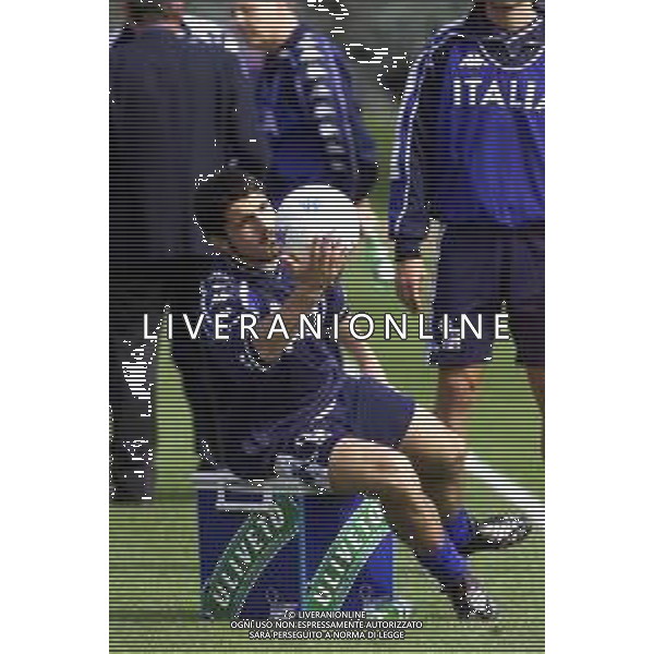 DIG- RADUNO E ALLENAMENTO NAZIONALE ITALIANA CALCIO A COVERCIANO 20 MARZO 2001 NELLA FOTO GENNARO GATTUSO AGENZIA ALDO LIVERANI SAS