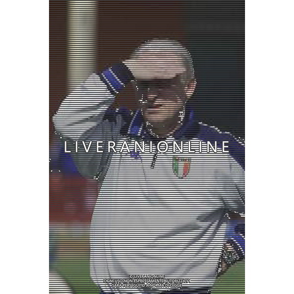 DIG- RADUNO E ALLENAMENTO NAZIONALE ITALIANA CALCIO A COVERCIANO 20 MARZO 2001 NELLA FOTO L’ALLENATORE GIOVANNI TRAPATTONI AGENZIA ALDO LIVERANI SAS