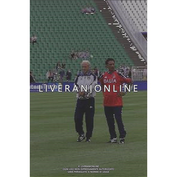 DIG- ALLENAMENTO NAZIONALE ITALIANA CALCIO 05 SETTEMBRE 2000 NELLA FOTO L’ALLENATORE GIOVANNI TRAPATTONI E CLAUDIO GENTILE AGENZIA ALDO LIVERANI SAS