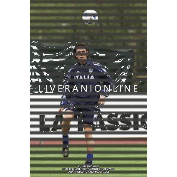 DIG- ALLENAMENTO NAZIONALE ITALIANA CALCIO A MONFALCONE 27 MARZO 2001 NELLA FOTO FILIPPO INZAGHI AGENZIA ALDO LIVERANI SAS
