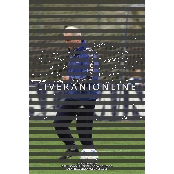 DIG- ALLENAMENTO NAZIONALE ITALIANA CALCIO A MONFALCONE 27 MARZO 2001 NELLA FOTO L’ALLENATORE GIOVANNI TRAPATTONI AGENZIA ALDO LIVERANI SAS