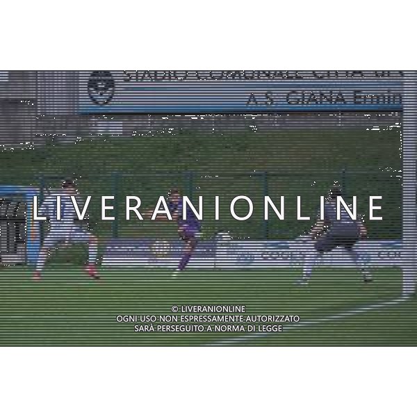 De Marchi Michael della Virtus Verona tira verso la porta di Stefano Mangiapoco della Giana Erminio Giana Erminio vs Virtus Verona Gorgonzola 18-04-2025 Stadio Citta’ di Gorgonzola Trentasettesima giornata campionato Serie C Non foto Ricky Monteiro Martins/Agenzia Liverani sas- AGENZIA ALDO LIVERANI SAS