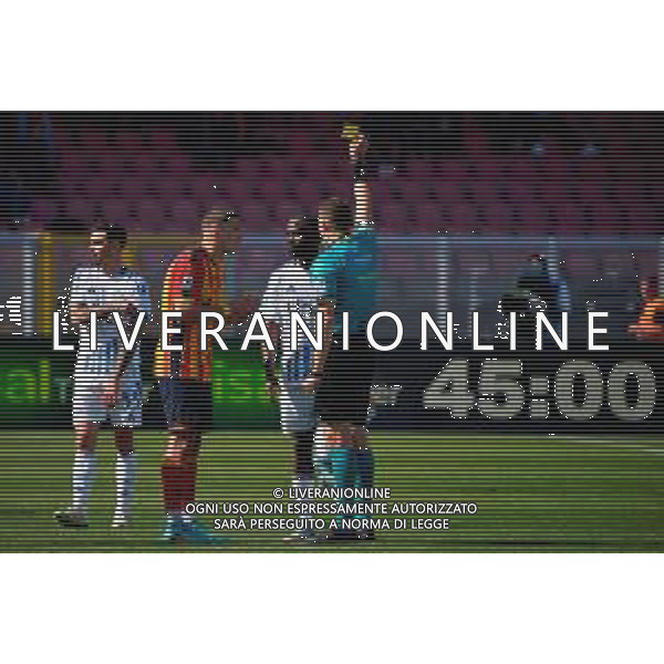 TVEM April 19, 2025 Lecce, Italy - US Lecce vs Como 1907 - Italian soccer serie A 2024/25 - Via Del Mare Stadium. In the pic: Jonathan Ikone’ of Como 1907 receives a yellow card ©TVEM Emmanuele Mastrodonato - AGENZIA ALDO LIVERANI SAS