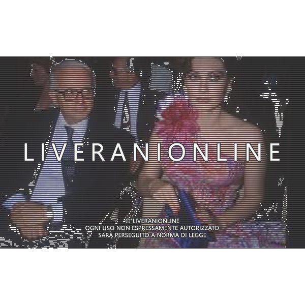 DIAP-RETROSPETTIVA EDWIGE FENECH ATTRICE NELLA FOTO EDWIGE FENECH NELL\'ANNO 1986 A MILANO CON ENZO BIAGI AG ALDO LIVERANI SAS   