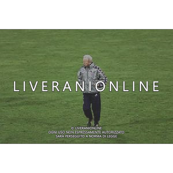DIG- ALLENAMENTO NAZIONALE ITALIANA CALCIO A BUCAREST IN ROMANIA 23 MARZO 2001 NELLA FOTO L’ALLENATORE GIOVANNI TRAPATTONI AGENZIA ALDO LIVERANI SAS