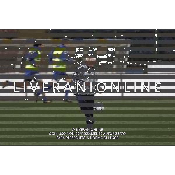 DIG- ALLENAMENTO NAZIONALE ITALIANA CALCIO A BUCAREST IN ROMANIA 23 MARZO 2001 NELLA FOTO L’ALLENATORE GIOVANNI TRAPATTONI AGENZIA ALDO LIVERANI SAS