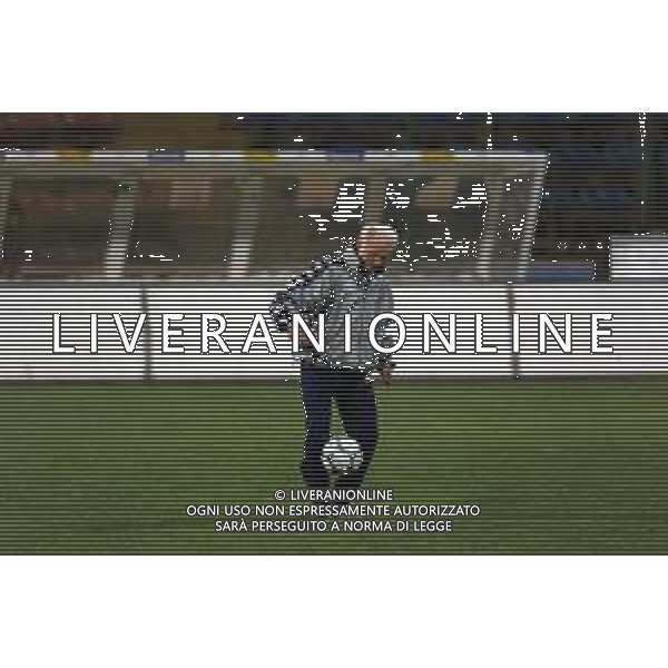 DIG- ALLENAMENTO NAZIONALE ITALIANA CALCIO A BUCAREST IN ROMANIA 23 MARZO 2001 NELLA FOTO L’ALLENATORE GIOVANNI TRAPATTONI AGENZIA ALDO LIVERANI SAS