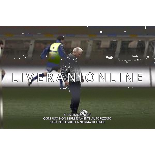 DIG- ALLENAMENTO NAZIONALE ITALIANA CALCIO A BUCAREST IN ROMANIA 23 MARZO 2001 NELLA FOTO L’ALLENATORE GIOVANNI TRAPATTONI AGENZIA ALDO LIVERANI SAS