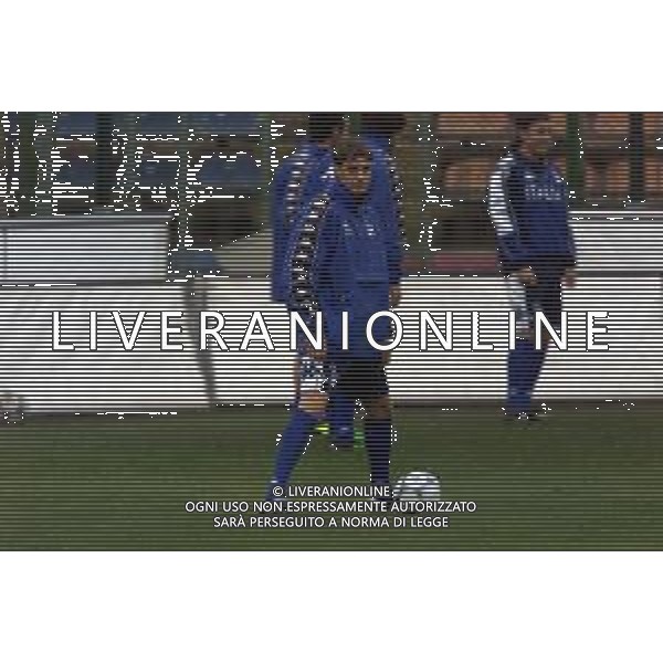 DIG- ALLENAMENTO NAZIONALE ITALIANA CALCIO A BUCAREST IN ROMANIA 23 MARZO 2001 NELLA FOTO ZENONI AGENZIA ALDO LIVERANI SAS