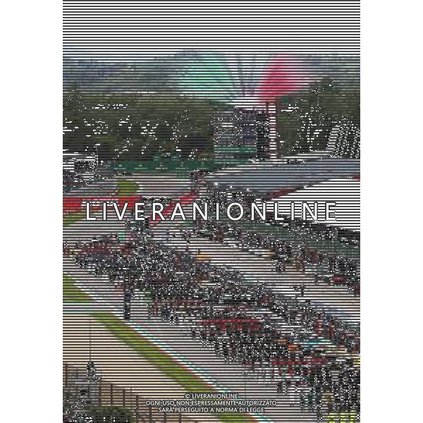 IMOLA 20 04 2025 (DOMENICA DI PASQUA) AUTODROMO ENZO E DINO FERRARI WEC 6 ORE DI IMOLA NELLA FOTO FUOCHI D\'ARTIFICIO TRICOLORE SOPRA LA TORRE DELL\'AUTODROMO DURANTE L\'INNO NAZIONALE PRIMA DELLA PARTENZA ©SANNA - AGENZIA ALDO LIVERANI SAS