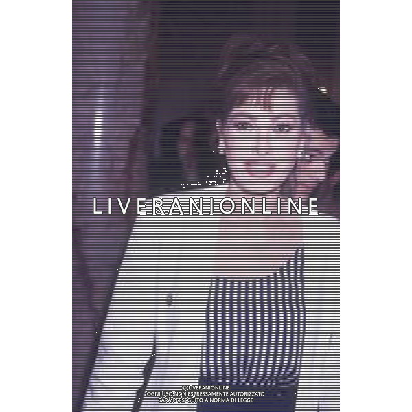 DIAP-RETROSPETTIVA EDWIGE FENECH ATTRICE NELLA FOTO EDWIGE FENECH CON IL FIGLIO EDWIN NELL\'ANNO 1993 AG ALDO LIVERANI SAS 