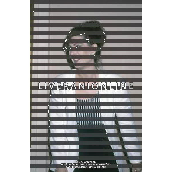 DIAP-RETROSPETTIVA EDWIGE FENECH ATTRICE NELLA FOTO EDWIGE FENECH CON IL FIGLIO EDWIN NELL\'ANNO 1993 AG ALDO LIVERANI SAS 