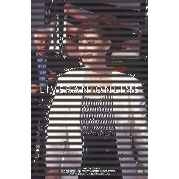 DIAP-RETROSPETTIVA EDWIGE FENECH ATTRICE NELLA FOTO EDWIGE FENECH CON IL FIGLIO EDWIN NELL\'ANNO 1993 AG ALDO LIVERANI SAS 