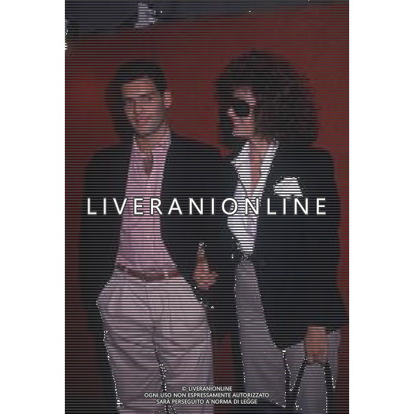 DIAP-RETROSPETTIVA EDWIGE FENECH ATTRICE NELLA FOTO EDWIGE FENECH CON IL FIGLIO EDWIN NELL\'ANNO 1993 AG ALDO LIVERANI SAS 