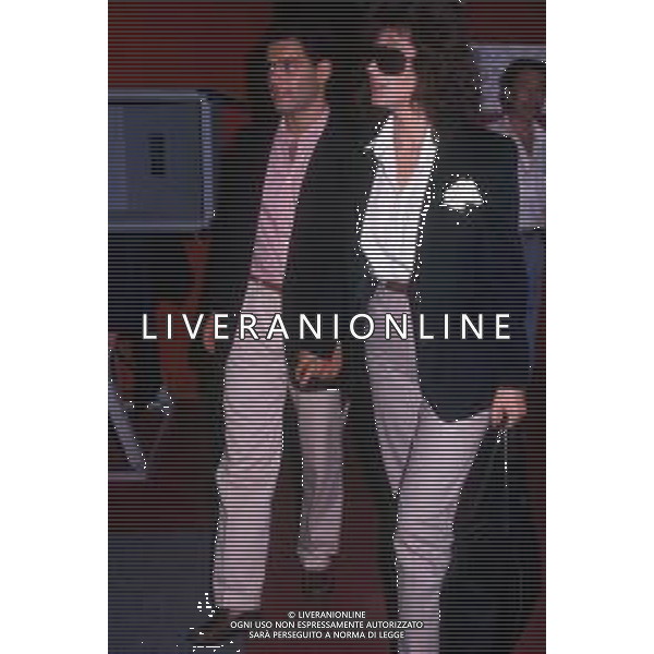 DIAP-RETROSPETTIVA EDWIGE FENECH ATTRICE NELLA FOTO EDWIGE FENECH CON IL FIGLIO EDWIN NELL\'ANNO 1993 AG ALDO LIVERANI SAS 