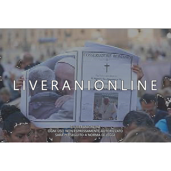 Roma - 22 Aprile 2025 Media e fedeli in Piazza San Pietro per il Rosario per Papa Francesco Nella Foto: General View  Andrea Bracaglia- AGENZIA ALDO LIVERANI SAS