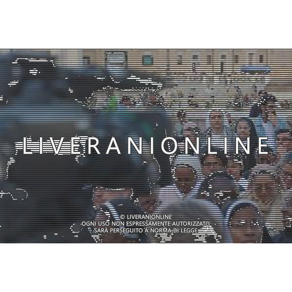 Roma - 22 Aprile 2025 Media e fedeli in Piazza San Pietro per il Rosario per Papa Francesco Nella Foto: General View  Andrea Bracaglia- AGENZIA ALDO LIVERANI SAS